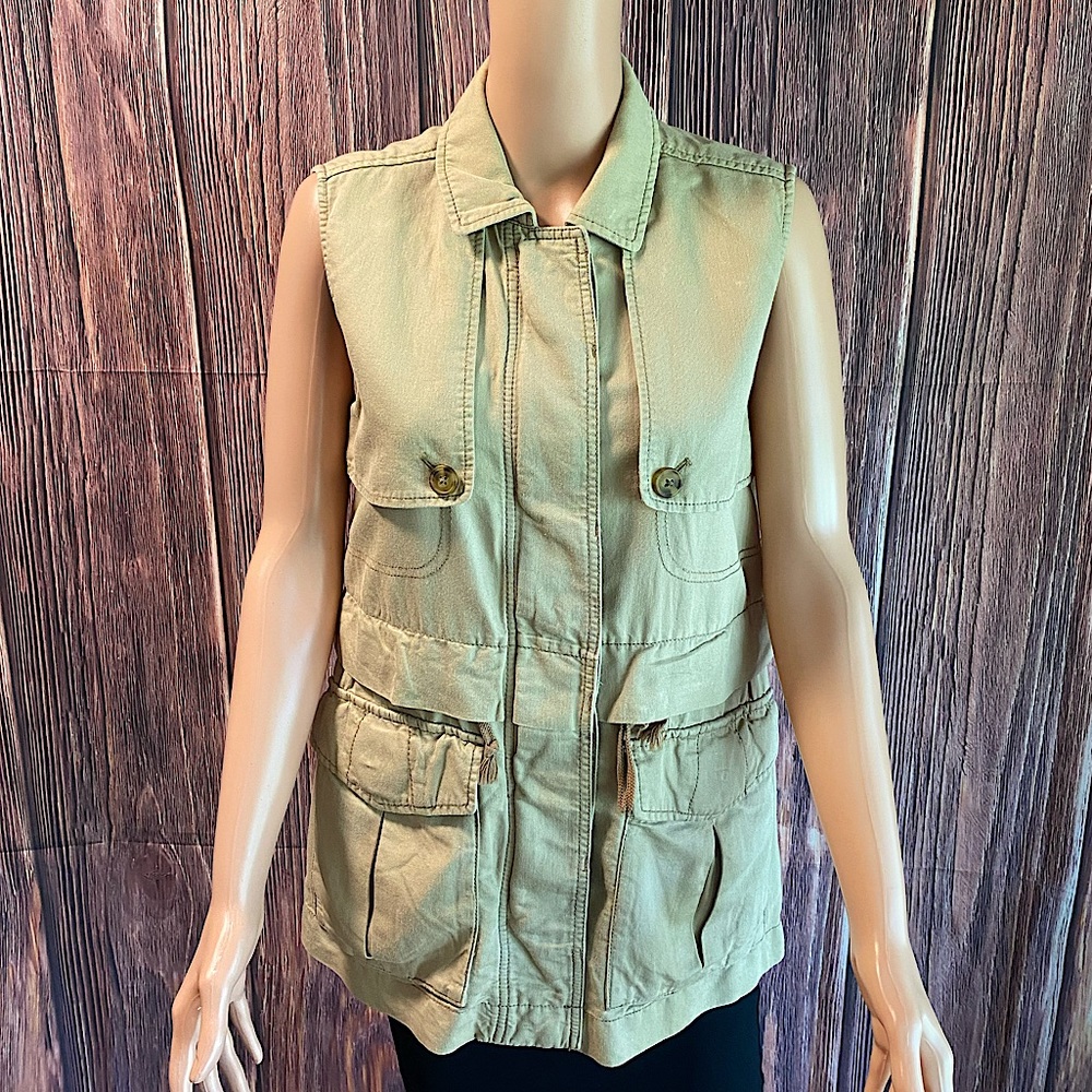 Gap size small linen boho utility tan beige vest with buttons and zippers